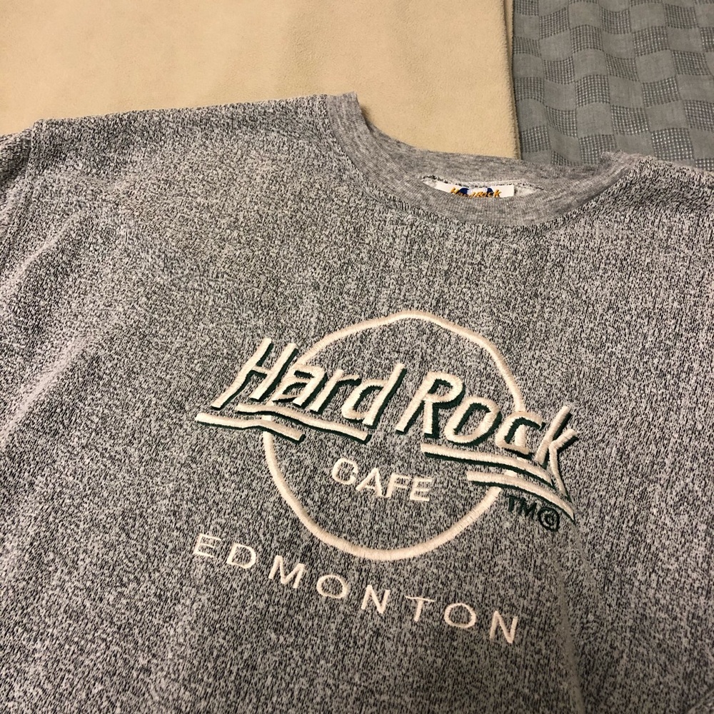 Vintage Hard Rock Cafe Edmonton Canada Sweatshirt